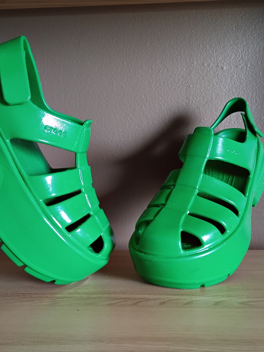 Crocs Stomp Platform Fisherman Green Platform Sandals